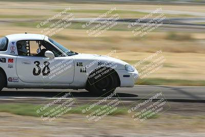 media/Jun-01-2024-CalClub SCCA (Sat) [[0aa0dc4a91]]/Group 3/Race/